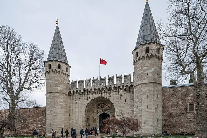 10-Days Istanbul, Ephesus, Pamukkale, Antalya & Cappadocia Tour - The final Istanbul evening adds markets and music