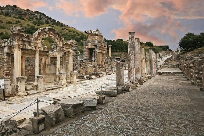 2 Day Ephesus And Pamukkale Tour from Istanbul with Flights - Before sunrise: Istanbul to Izmir