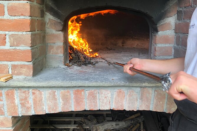 2-Hour Guided Family Pasta or Pizza Cooking Class in Acqui Terme - Pasta or pizza, with lunch built into the lesson