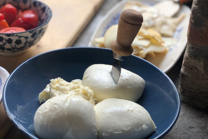 2-Hour Guided Family Pasta or Pizza Cooking Class in Acqui Terme - Making fresh pasta from flour to plate