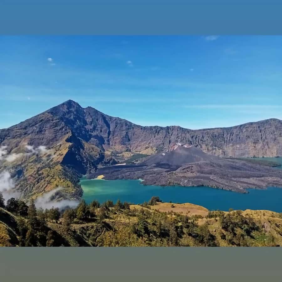 3d/2n trekking mount rinjani summit lake & hot springs - Day one: Sembalun’s grasslands and the first crater camp