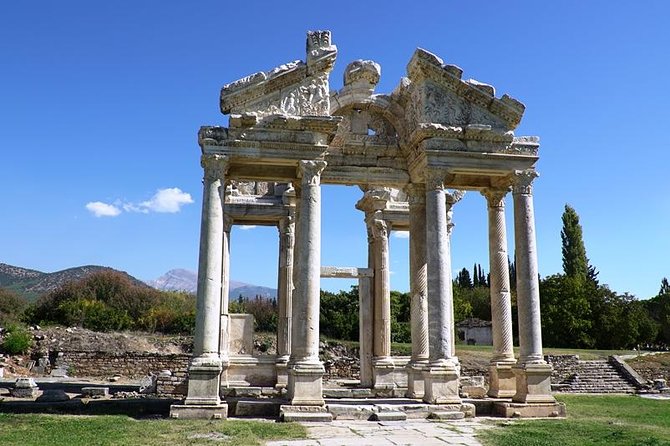 5 days Private Tour of Western Turkey (Troy-Pergamon-Ephesus-Didyma-Pamukkale) - Day one: Troy and the hilltop ruins of Assos