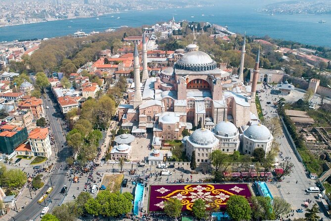 8- Day Private Tour : Istanbul, Cappadocia, Ephesus, Pamukkale - Uchisar, Goreme, Pasabag, and Cavusin