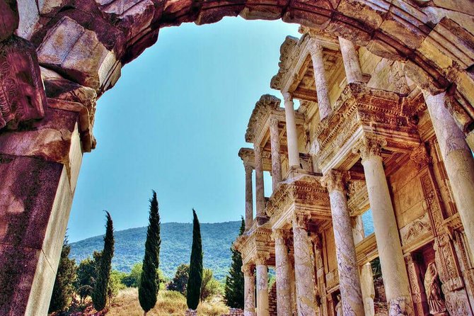 8 Day Turkey Tour; Istanbul, Gallipoli, Troy, Pergamon, Ephesus, Pamukkale - Pamukkale pairs thermal water with Hierapolis