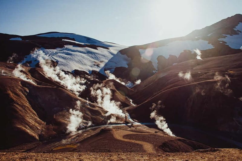 A day in Kerlingarfjöll: Highlands and hot springs - Lunch at Highland Base