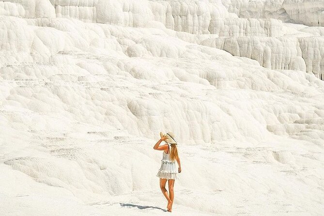 Antalya / Belek : Salda Lake & Pamukkale Tour With Thermal Pools - What the guide and bus arrangement mean for you