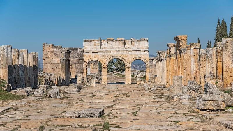 Antalya: Pamukkale Tour with Hot Air Balloon and Lunch - Why the balloon flight changes Pamukkale