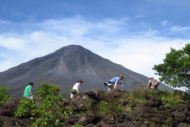 Arenal Volcano Hike plus Baldi Hot Springs and Dinner - Key points to know before booking