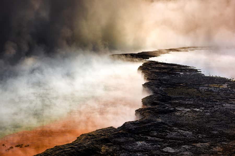 Auckland: Wai-O-Tapu, Maori Haka & Hot Springs Rotorua Tour - From Auckland to Rotorua by black Volkswagen van