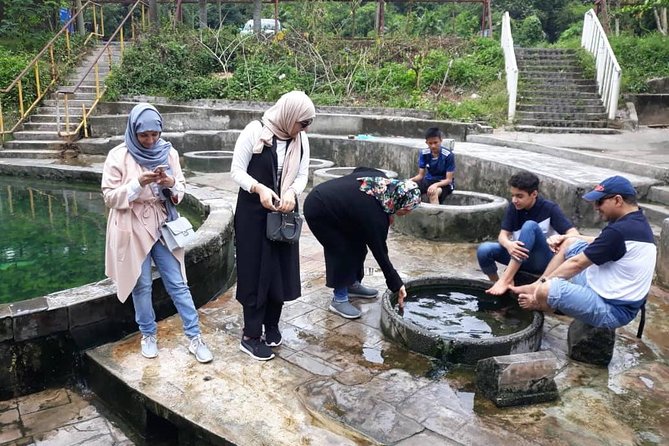 Back to Nature Tour - Templer's Park, Hot Spring & Batu Caves - Service strengths and the booking risk