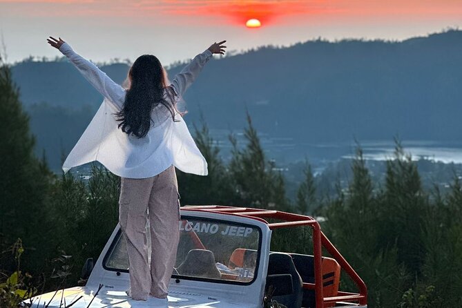 Bali: Mount Batur Jeep Sunrise & Hot Springs - All Inclusive - Crossing the black lava from 1963
