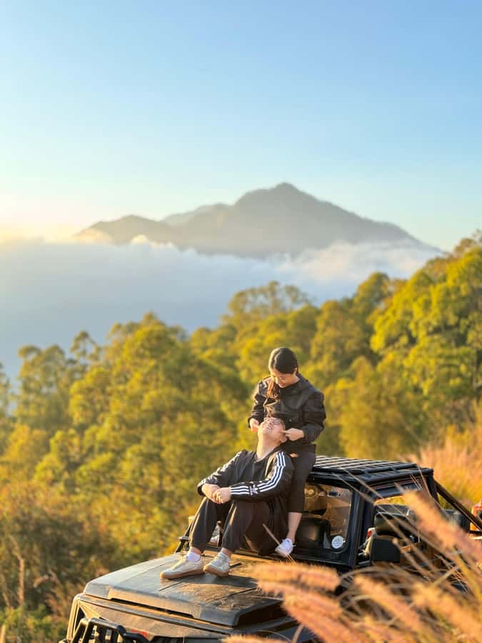 Bali: Mount batur jeep sunrise & natural hot springs - What sunrise looks like from the mountain slope