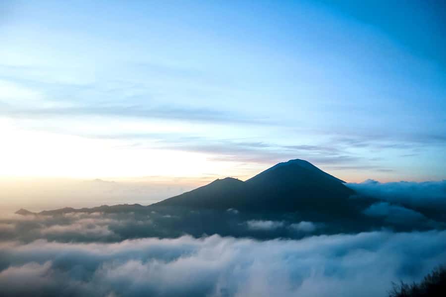 Bali: Mount Batur Sunrise Guided Hike and Natural Hot Spring - Who should book this Mount Batur tour?