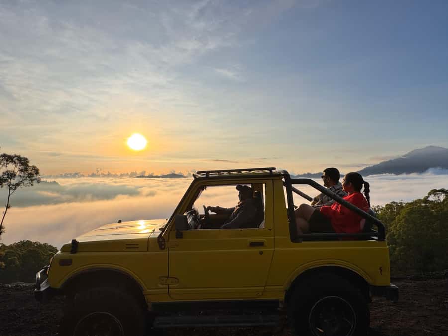 Bali : Private Sunrise Jeep Tour and Hot Spring All Include - Key points at a glance