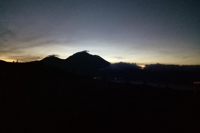 Bali Sunrise Trekking and Natural Hot spring Tour - Breakfast at the Summit as Bali Wakes Up