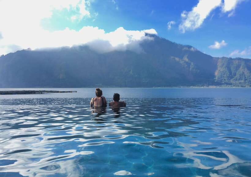 Bali: Sunset Mount Batur Jeep and Hot Spring All Inclusive - Sunset from the black-sand viewpoint