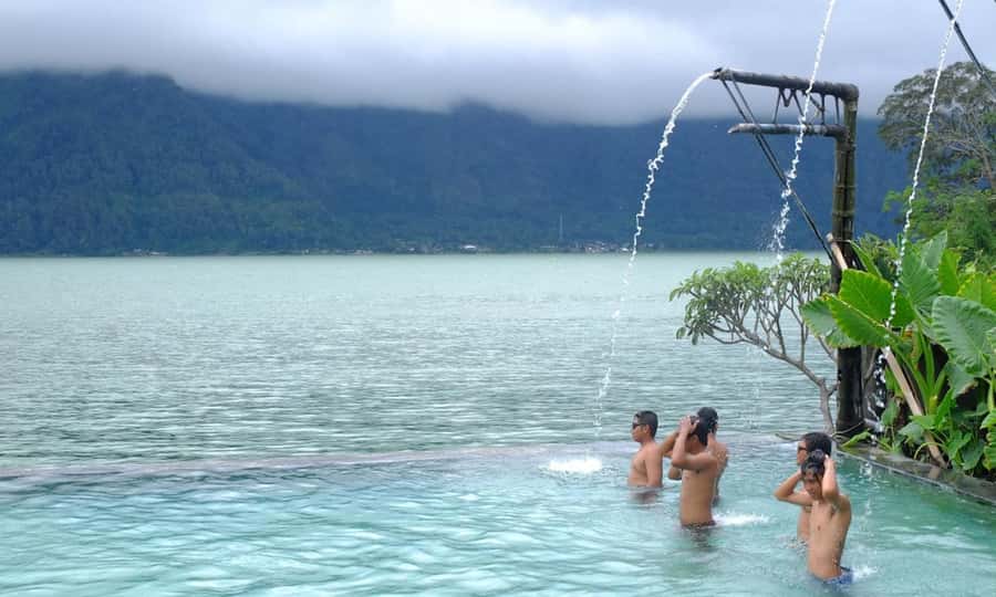 Bali: Trunyan Cemetery, Hot Springs, and Penglipuran Village - The Lake Batur crossing from Songan Village