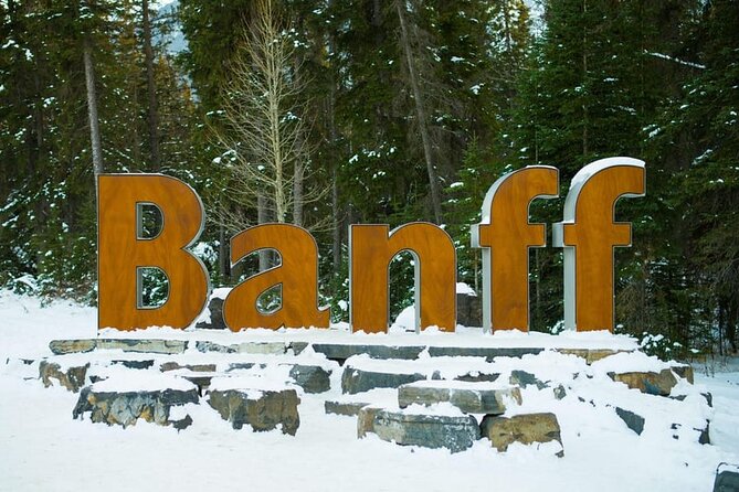 Banff/Canmore:Gondola,Hot Water Spring,Bow Fall,Iconic Lakes Tour - Cascade Gardens: a quiet break near Banff Avenue