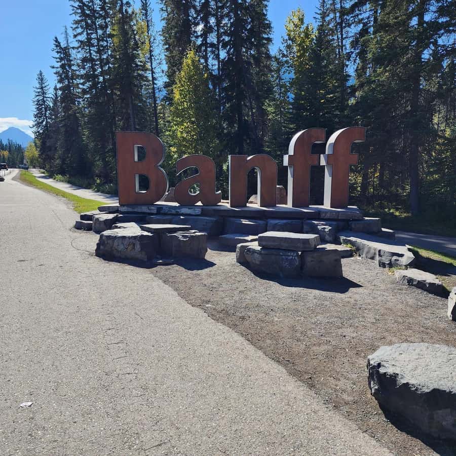 Banff: Gondola, Hot Springs, Bow falls & Three lakes tour - Lake Minnewanka is the day’s broadest water view