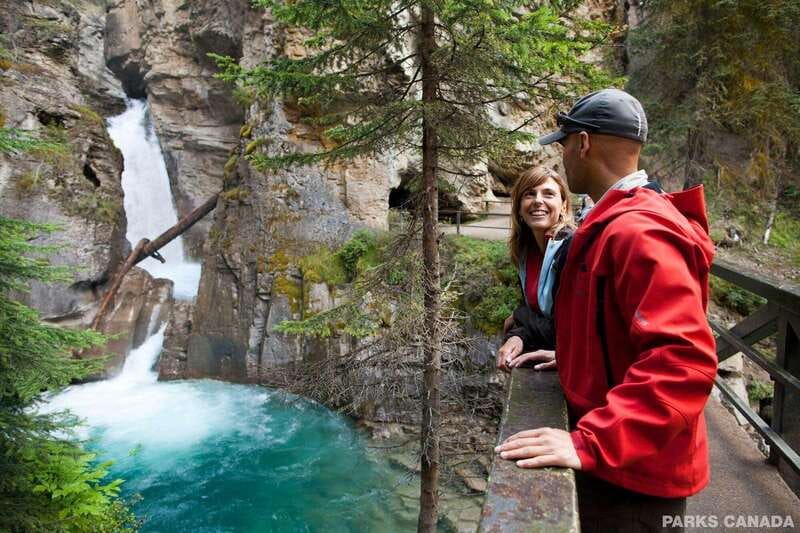 Banff: Thermal Waters and Hidden Waterfalls - 3hr Walk - Following geothermal water and forest paths