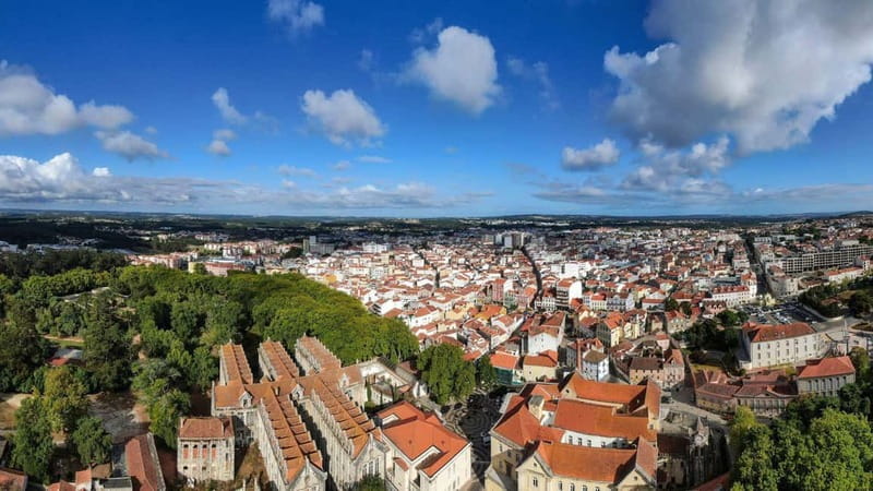 Best of Caldas da Rainha: Private Walking Tour with a Local - Praça da Fruta and the daily rhythm of town