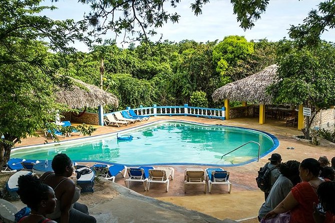 Blue Hole Mineral Spring and Rick's Cafe - The route from Blue Hole to Negril changes the mood