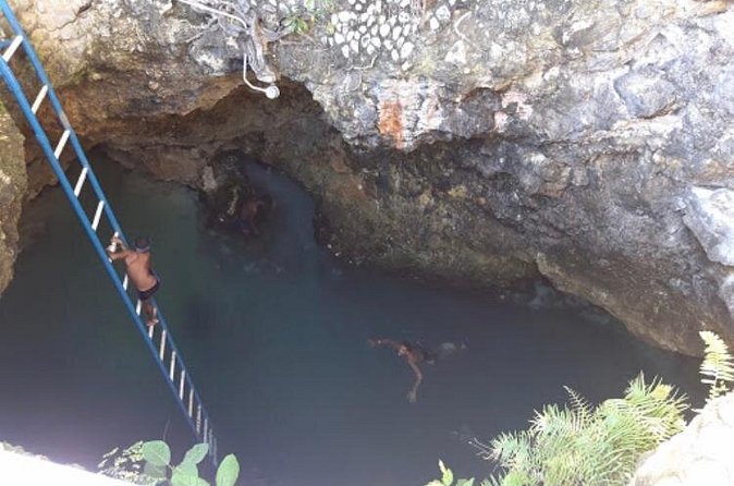 Blue Hole Mineral Spring and Rick's Cafe - Small planning details that make a difference