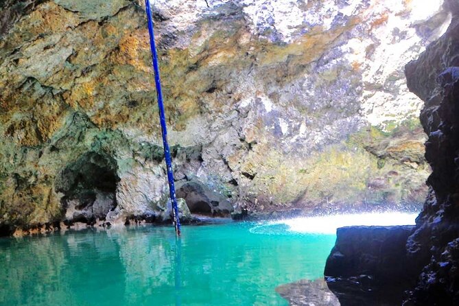 Blue Hole Mineral Spring and Rick's Cafe - A private ride makes the long route easier
