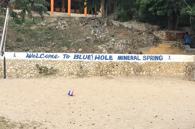 Blue Hole Mineral Springs, Rick's Café, and Shopping Combo Tour - How the timing works for a three to six hour outing