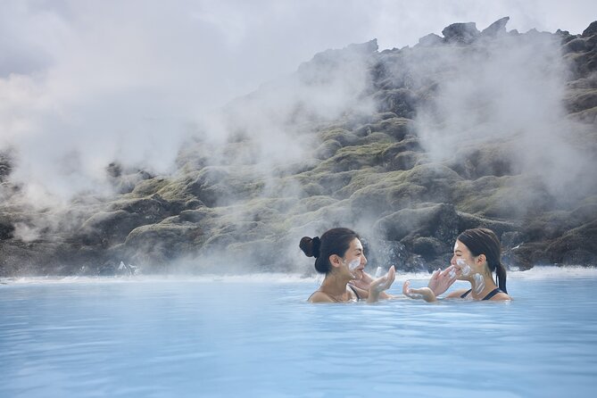 Blue Lagoon Admission Including Return Transfers from Reykjavik - Getting changed without a cold dash