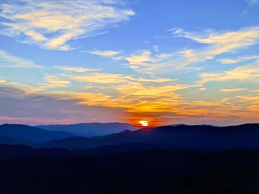 Bryson City: Guided Sunset Kayaking Tour on Fontana Lake - Key Points to Know Before You Paddle