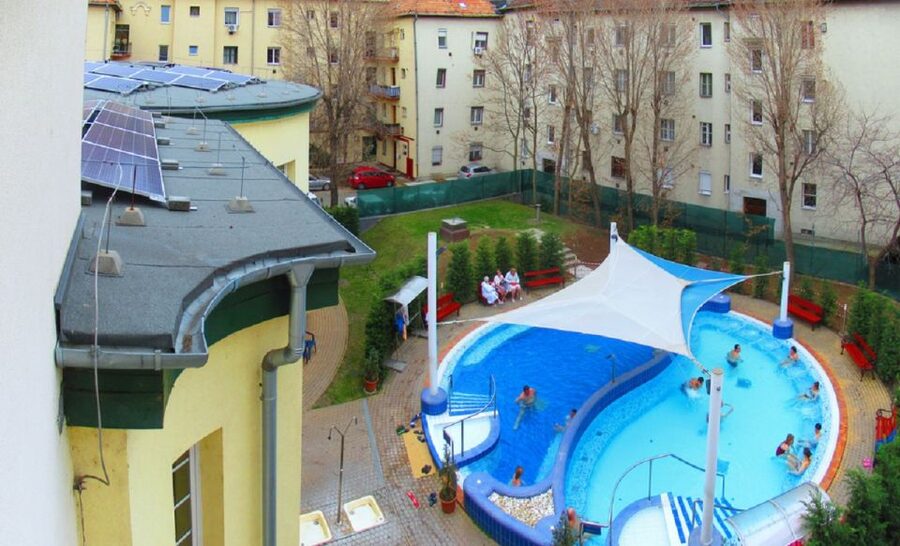 Budapest: Dandar Thermal Bath Full-Day Admission - What to pack for a smoother visit