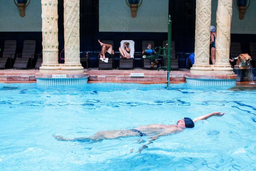 Budapest: Full-Day Gellért Spa Ticket - Saunas, steam room, and the right pace