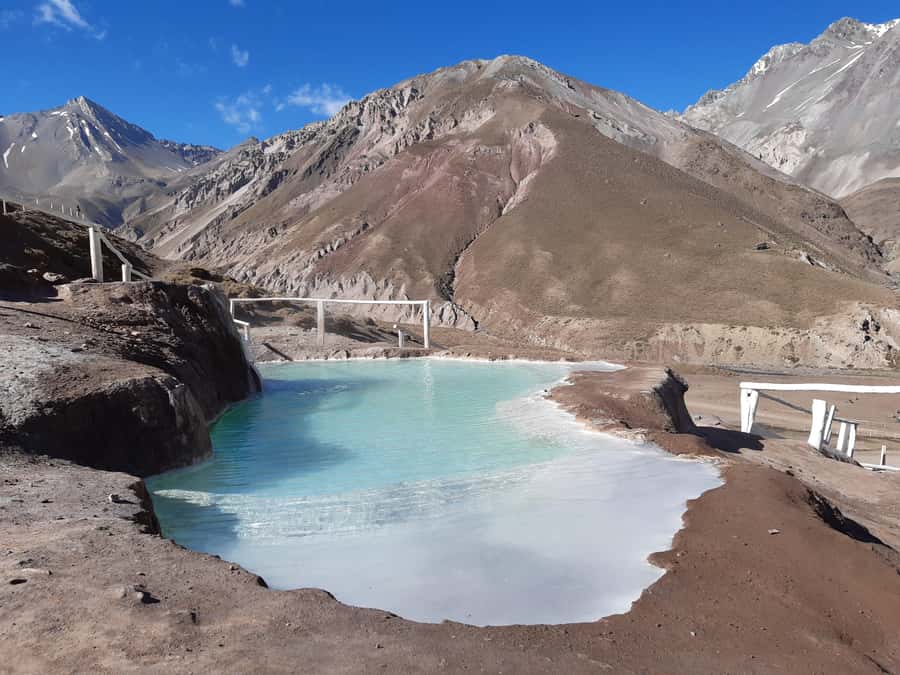CAJON DEL MAIPO TOUR + TERMAS COLINA + EMBALSE EL YESO AND PICNIC - A 2 km walk to the viewpoint