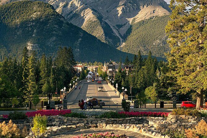Calgary/Banff: Gondola, Upper Hot Spring, Bow Fall & Top 3 Lakes - The hot spring stop needs a major warning