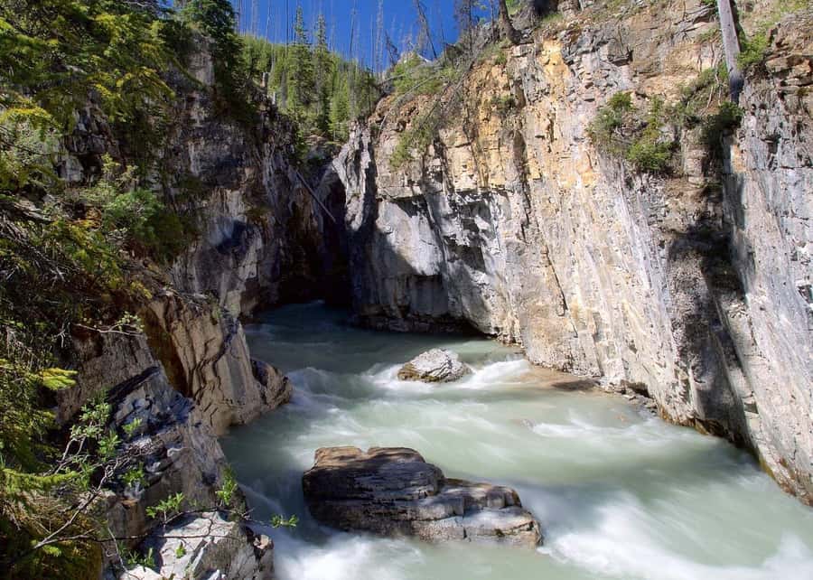 Calgary: Radium Hot Springs & Marble Canyon Day Trip - Radium Hot Springs is the day’s best reset