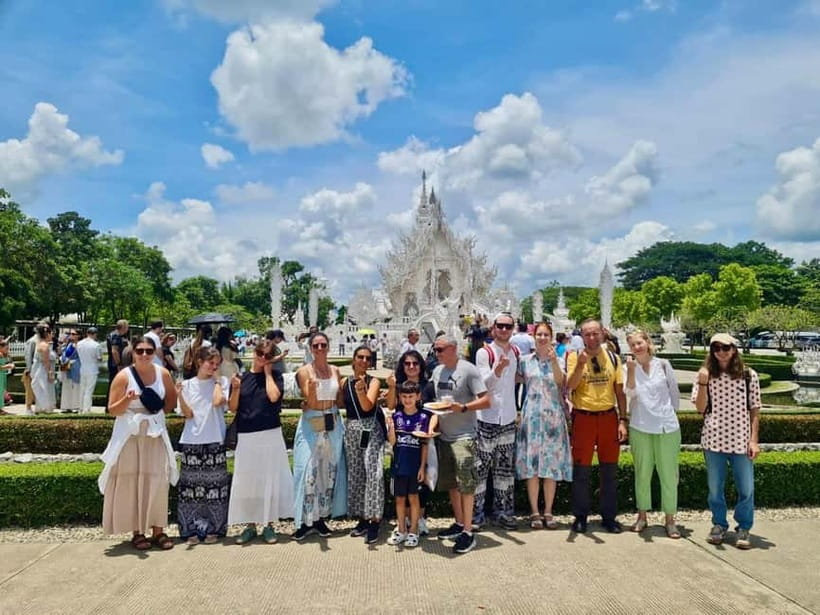 Chiang Mai: Chiang Rai Famous Temples & Hot Springs Day Trip - The early ride to Mae Kachan Hot Spring