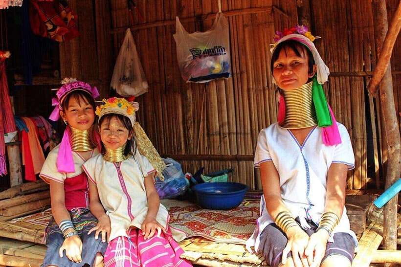 Chiang Mai: Chiang Rai Temples, Karen Tribe and Hot Springs - Key points to know before booking
