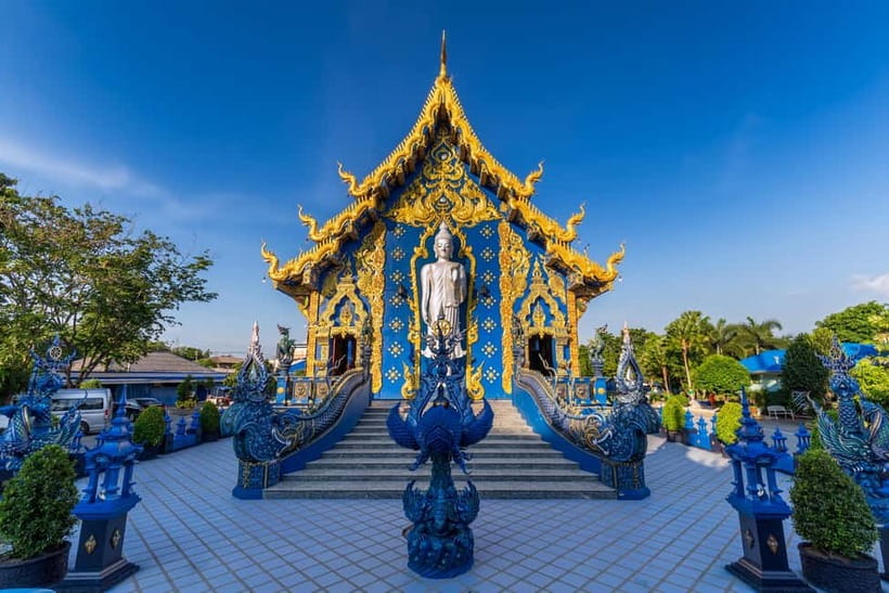 Chiang Mai to Chiang Rai: 3 Temples & Hot Springs & Pickup - Who should book this experience?
