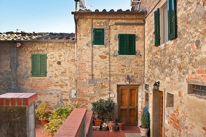 Chianti Wine and Vinci half day Small Group Tour from Montecatini Terme - The family winery and its Tuscan table