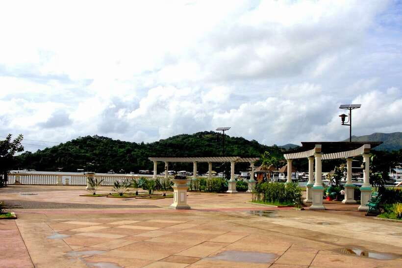 Coron: Town Tour with Maquinit Hot Spring - The short town circuit around Coron