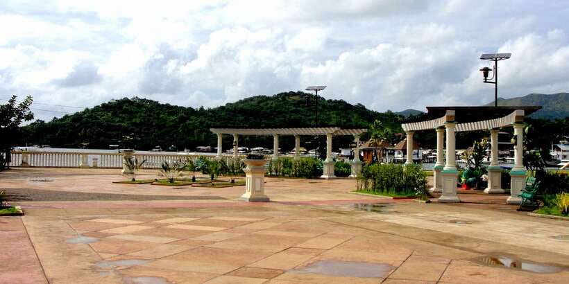 Coron: Town Tour with Maquinit Hot Spring - Ending at Maquinit Hot Spring