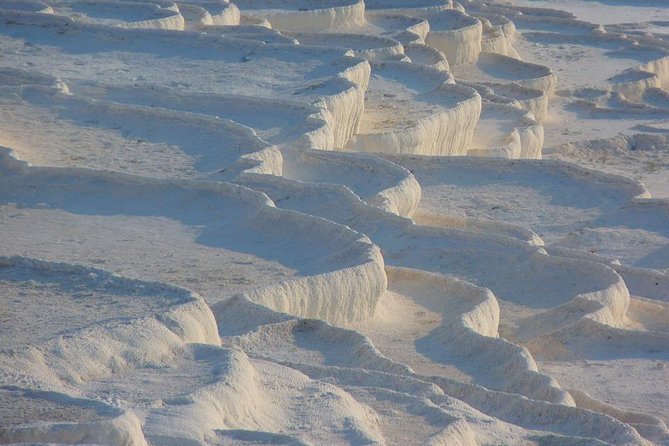 Daily Pamukkale And Hıerapolis Tour from Pamukkale and Karahayıt - What kind of visitor will enjoy this tour?