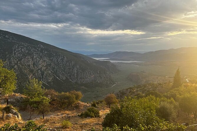 Delphi Historical Private Guided Tour & Thermopylae Hot Springs - Who will appreciate this private Delphi day