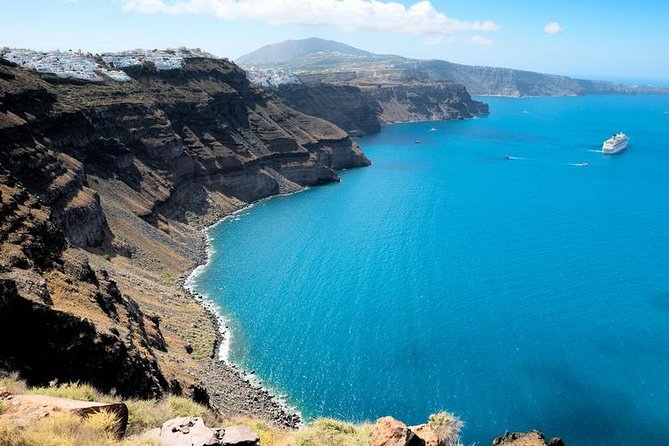 Early Season Experience: 3-hours Santorini Volcano and Hot Springs Trip - Walking up Nea Kameni’s volcanic ridge