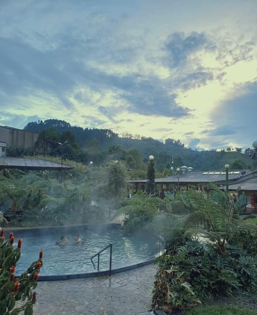 El Otoño Hot Springs Trip - What the praise tells you about the experience