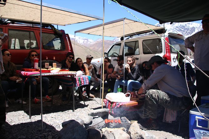Embalse el Yeso and Termas del Plomo in semi-private 4x4 - Price, timing, and the real value