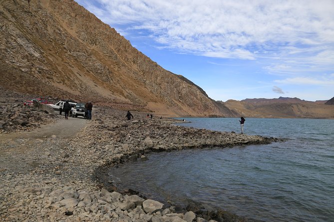 Embalse el Yeso and Termas del Plomo in semi-private 4x4 - Who should choose this outing