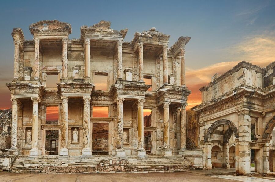 Ephesus and Pamukkale: Day Trip by Plane from Istanbul - The early start, flights, and road transfers