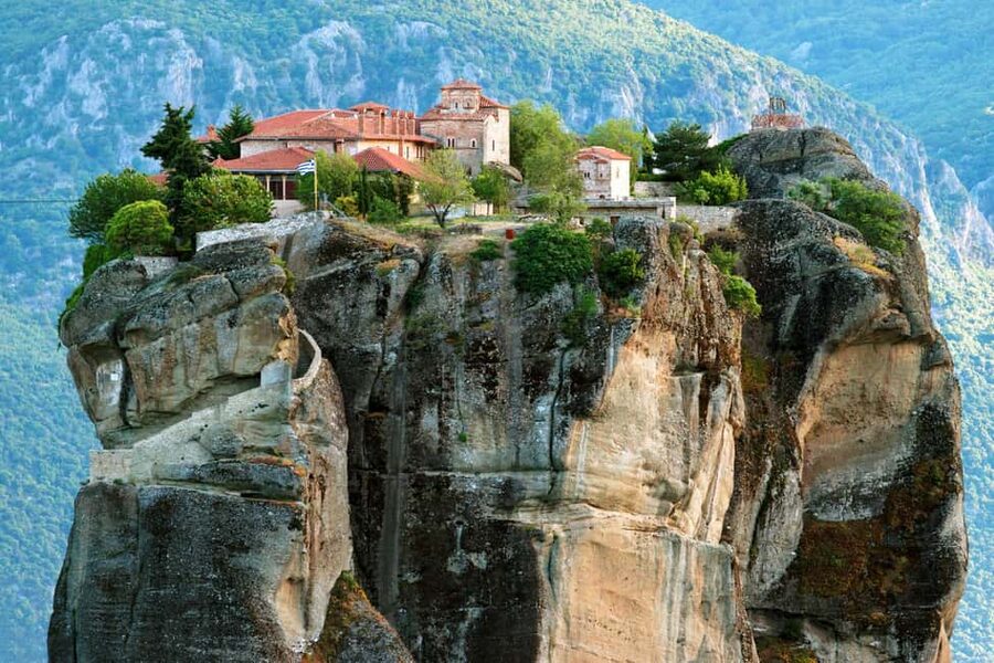 Feel Ancient thermal Spa Visit Delphi, Leonidas ℨoo Spaʀtan - A 12-hour route from Athens to Delphi